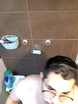 Snapshot of towers_j chatting on 02.20.25 towers j online show from 02.20.25