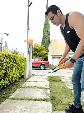 Snapshot of towers_j chatting on 09.11.25 towers j online show from 09.11.25