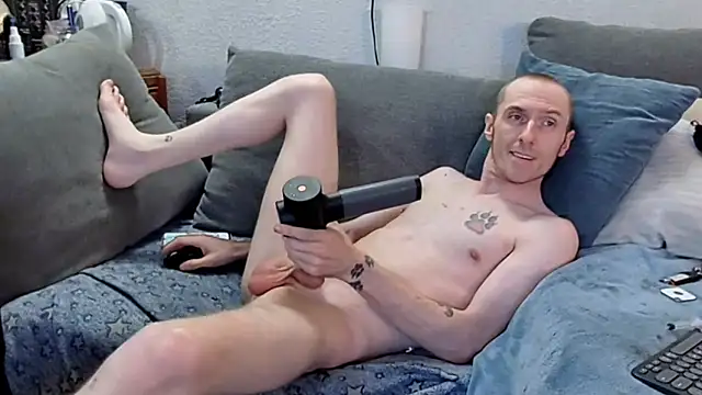 Snapshot of pyrowuff chatting on 04.23.26 pyrowuff online show from 04.23.26