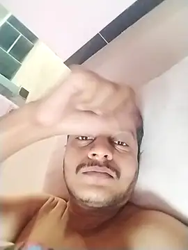 Snapshot of dzboy1994 chatting on 11.28.25 dzboy1994 online show from 11.28.25