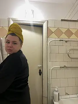 Sara Slow online show from 12.14.24