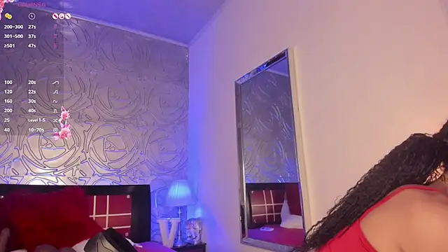 vennus1  online show from 02.17.25