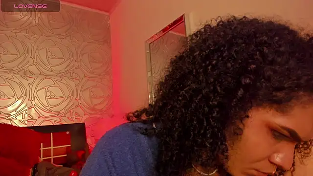 vennus1  online show from 03.18.25