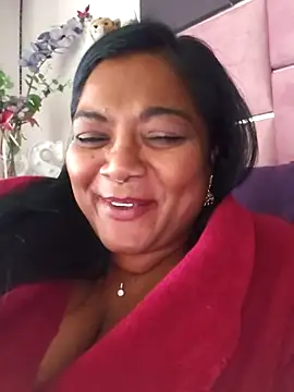 Snapshot of IndianDelia chatting on 04.23.26 IndianDelia online show from 04.23.26