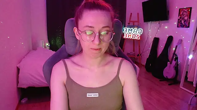 Snapshot of AnabelFrel chatting on 01.16.25 AnabelFrel online show from 01.16.25