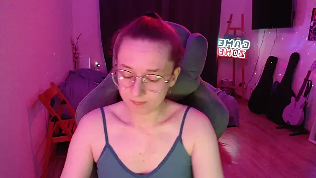 Snapshot of AnabelFrel chatting on 03.20.25 AnabelFrel online show from 03.20.25