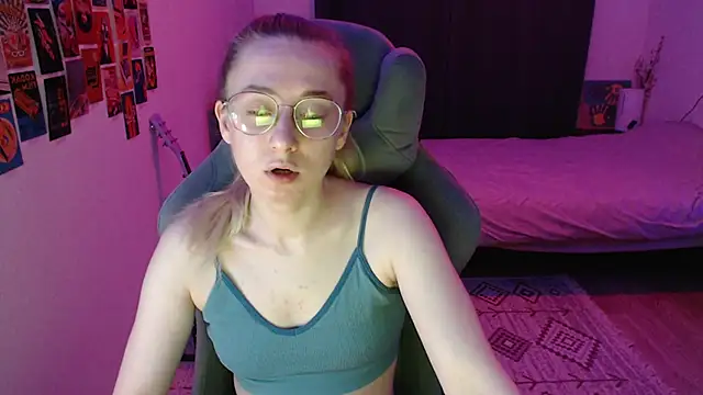 Snapshot of AnabelFrel chatting on 03.08.26 AnabelFrel online show from 03.08.26