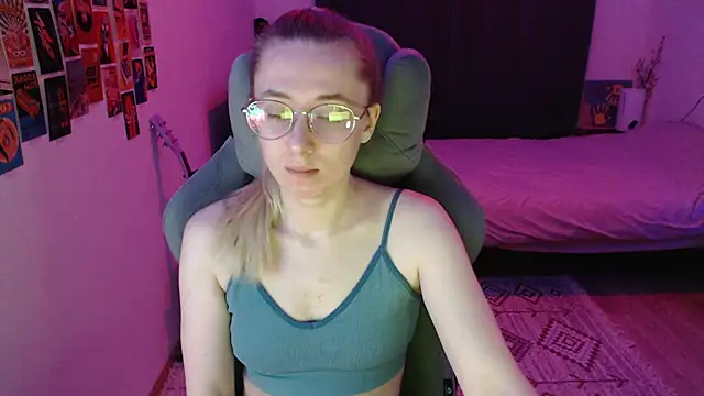 Snapshot of AnabelFrel chatting on 03.08.26 AnabelFrel online show from 03.08.26