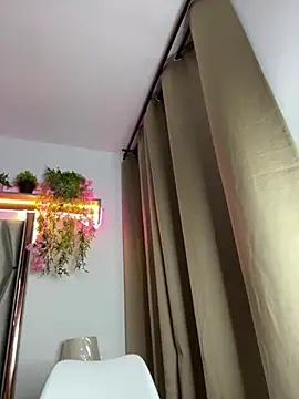 Snapshot of africa_xxx chatting on 01.28.25 africa xxx online show from 01.28.25