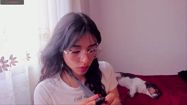 Snapshot of aluna_0310 chatting on 12.16.24 aluna 0310 online show from 12.16.24