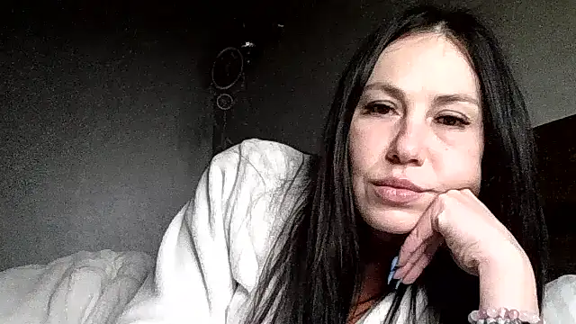 JulianaGold1 online show from 02.05.26