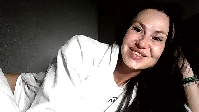 JulianaGold1 online show from 06.18.26