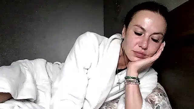 JulianaGold1 online show from 07.23.26