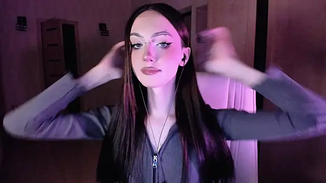 Snapshot of Alice__Aris chatting on 10.02.25 Alice Aris online show from 10.02.25