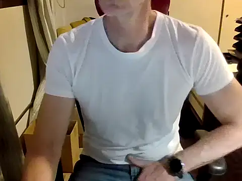 Snapshot of mariohurt101 chatting on 09.18.25 mariohurt101 online show from 09.18.25