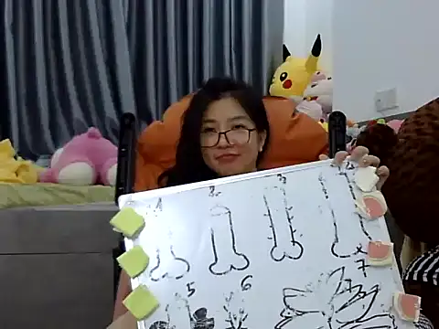 Snapshot of Cute_Ruby01 chatting on 12.13.24 Cute Ruby01 online show from 12.13.24