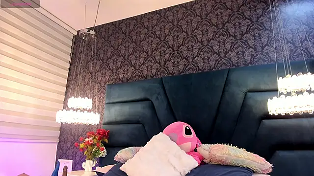 Snapshot of Vivi_prinncess chatting on 05.13.26 Vivi prinncess online show from 05.13.26