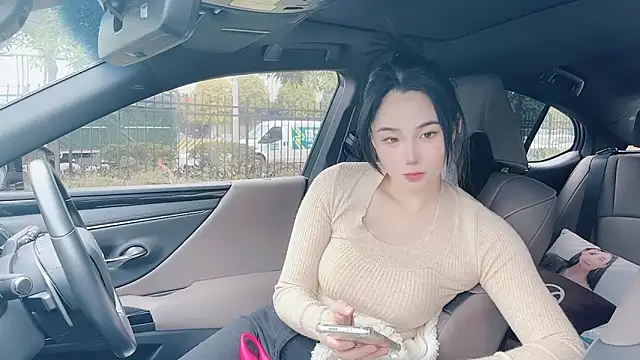 Snapshot of orla2021 chatting on 12.25.24 orla2021 online show from 12.25.24