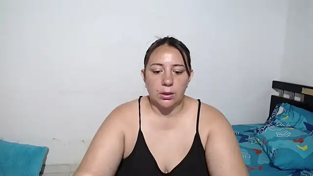 Snapshot of sexxy_ticki chatting on 10.21.25 sexxy ticki online show from 10.21.25