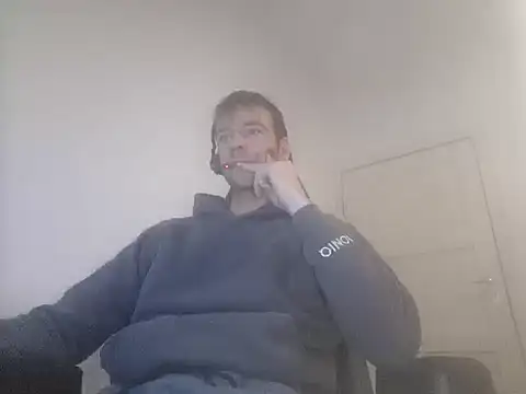 Snapshot of fit_ass_2021 chatting on 12.27.24 fit ass 2021 online show from 12.27.24