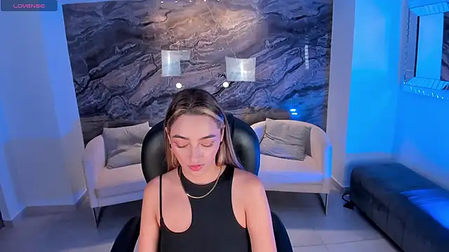 MelissaMoore  online show from 03.03.25