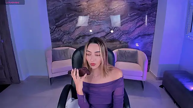 MelissaMoore  online show from 02.03.26