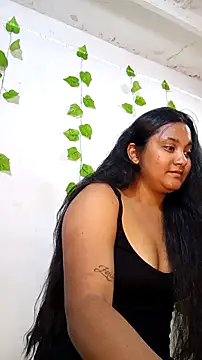 Snapshot of shayna_all chatting on 11.04.25 shayna all online show from 11.04.25