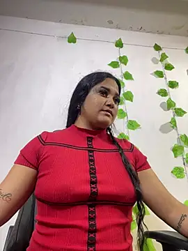 Snapshot of shayna_all chatting on 02.26.26 shayna all online show from 02.26.26