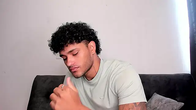 Alessandro Vanni online show from 02.18.25