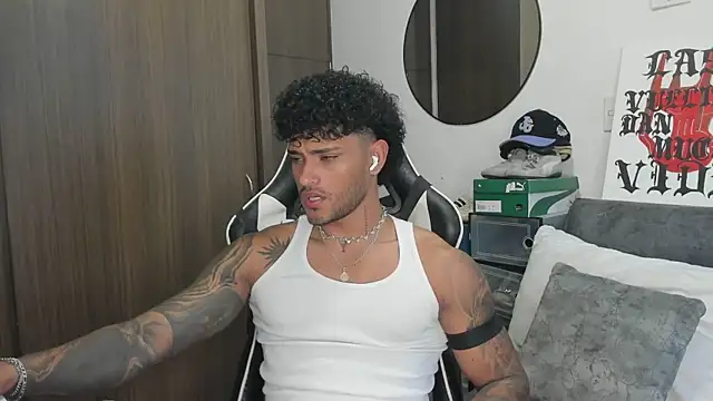 Alessandro Vanni online show from 09.30.25