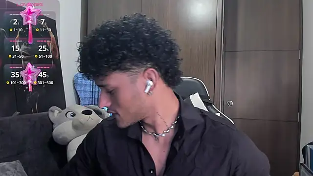 Alessandro Vanni online show from 10.31.25