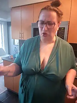 Snapshot of Canadian_BBW chatting on 02.27.25 Canadian BBW online show from 02.27.25