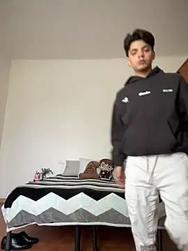 dylancrugerx online show from 04.10.26