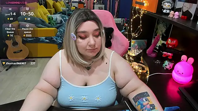 Softie Sofy online show from 02.11.25