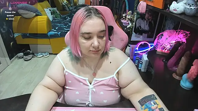 Softie Sofy online show from 02.12.26