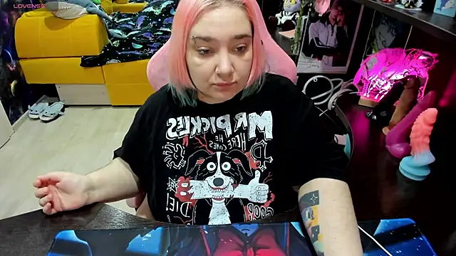 Softie Sofy online show from 04.26.26