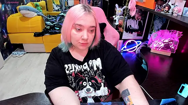 Softie Sofy online show from 04.27.26