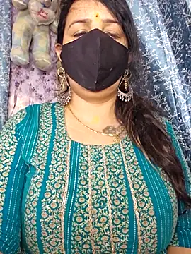 cute-tanvi online show from 04.28.26