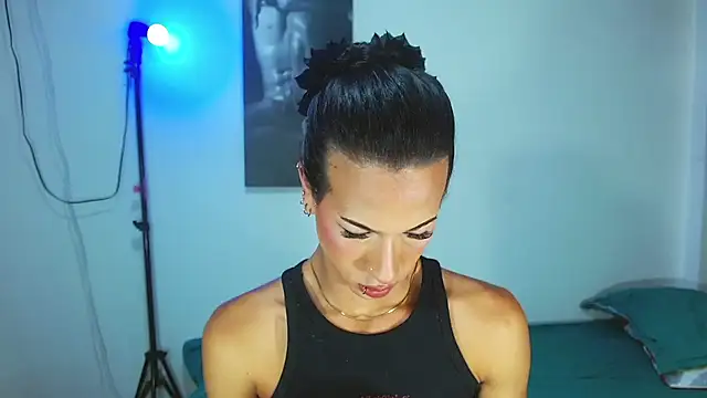 Kenisha Sweet online show from 11.04.25