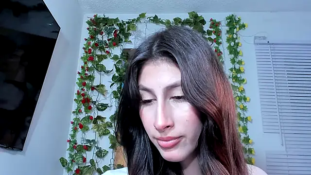 valeria gonzales  online show from 02.20.25