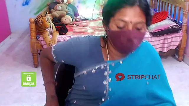 Snapshot of Novapol chatting on 12.05.24 Novapol online show from 12.05.24