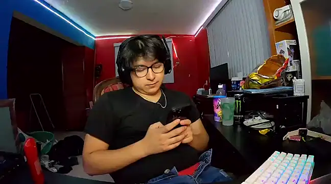 Nathanroberts111 online show from 02.01.25