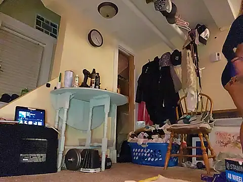 MaddisonX online show from 11.03.25