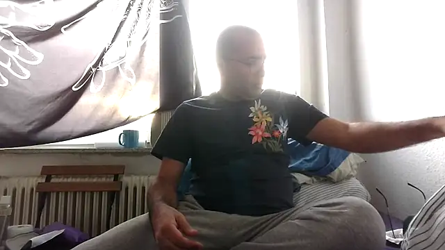 Azad64 online show from 11.12.25