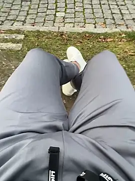 Snapshot of MvM58955050 chatting on 11.18.25 MvM58955050 online show from 11.18.25