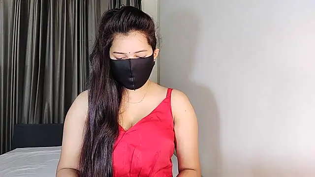 YourLovelyQueen online show from 12.22.24