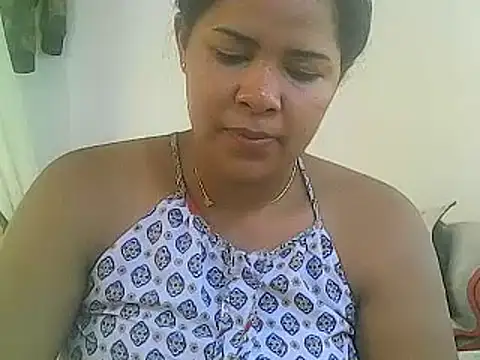 Snapshot of aleixane chatting on 01.02.25 aleixane online show from 01.02.25