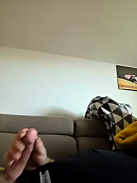 Snapshot of Tazyp19 chatting on 11.17.25 Tazyp19 online show from 11.17.25