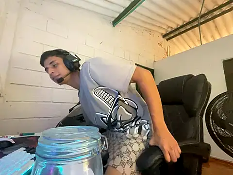 Max TheHorseDick online show from 09.13.25