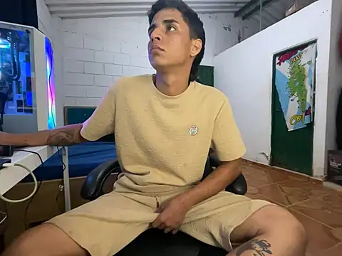 Max TheHorseDick online show from 04.14.26